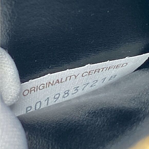 Bottega Veneta Intrecciato Leather Zip-Around Wallet - Picture 6 of 13